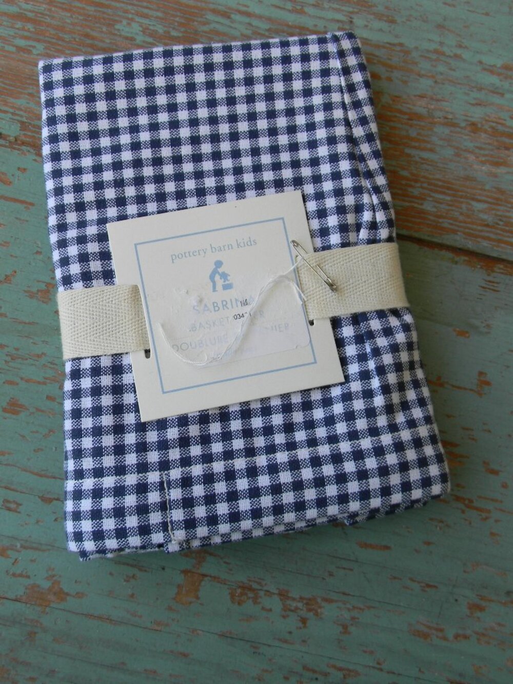 NEW Pottery Barn Kids Sabrina Wicker Basket Liner Small Navy And White Gingham